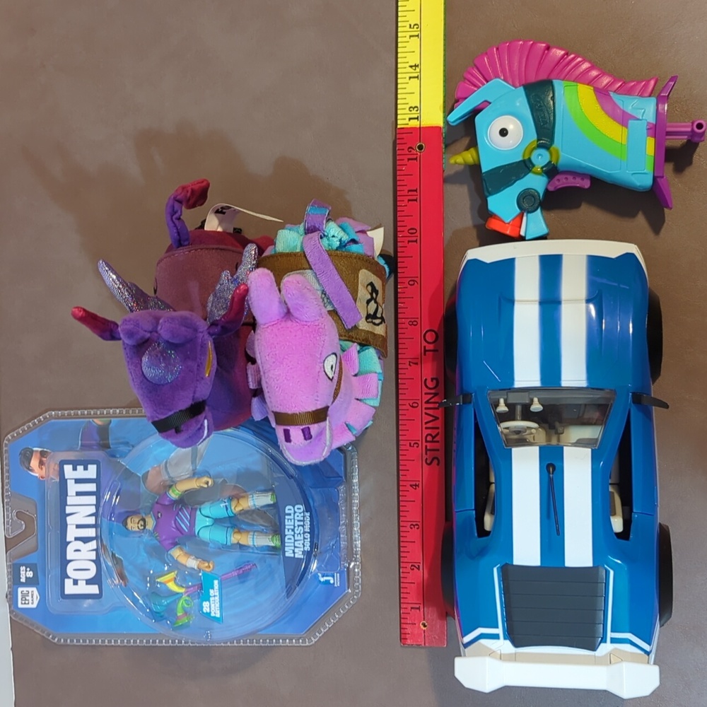 Fortnite Loot Llama and dark Llamacorn plush Whiplash car Midfield Maestro - Picture 16 of 16